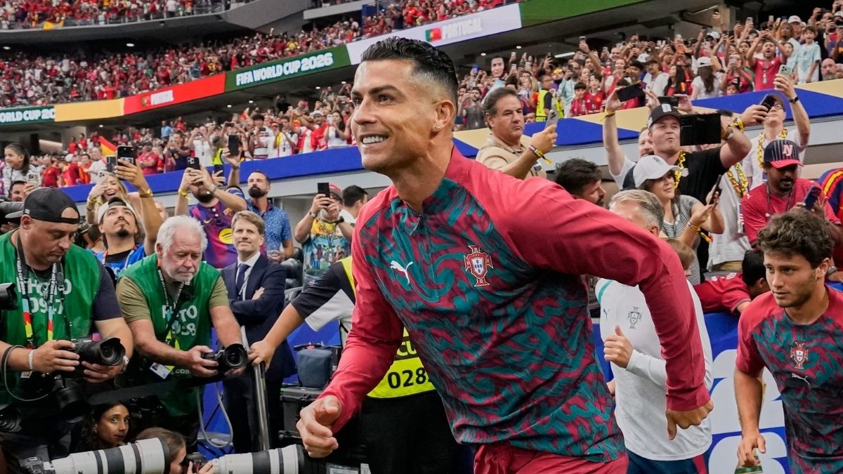 cristianoronaldo-tn1-47941783402820.jpg