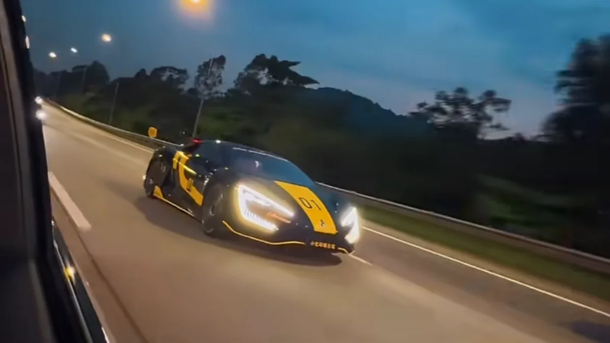 https2F2Fmedia.zenfs_.com2Fen2Fguessing_headlights_1782F7d462078c404f761694b2c4005cd2da6.webp