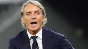 roberto-mancini-coach-59661785337415.jpg