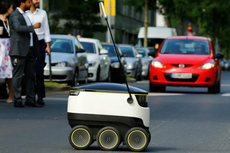 starship-technologies-delivery-robot.jpg