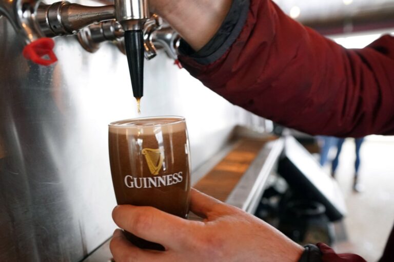 162-year-old-bottle-of-Guinness-from-shipwreck-might-be-drinkable.jpg
