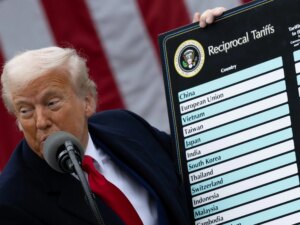 2025-04-04T234659Z_172622652_RC2XPDA1ZMSG_RTRMADP_3_USA-TRUMP-TARIFFS-1785801347.jpg