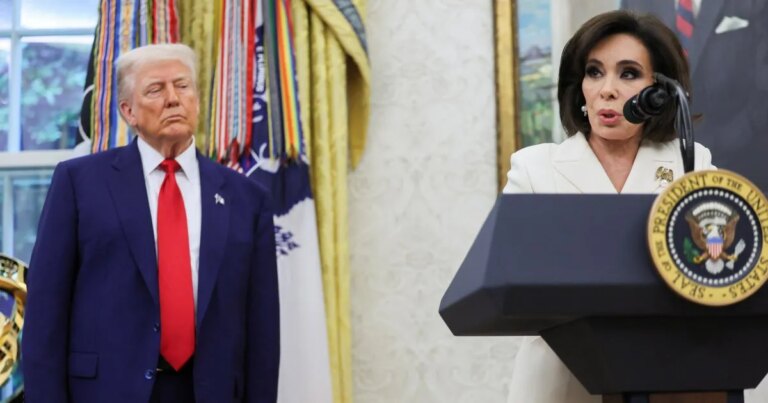 2025-05-28T164528Z_2079301207_RC2ZQEA1WL1B_RTRMADP_3_USA-TRUMP-1754183276-1785852135.jpg