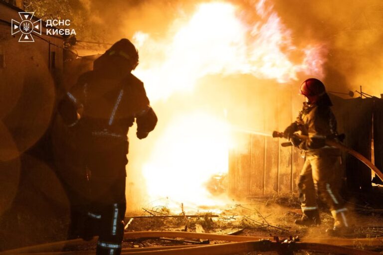 2026-08-08T060818Z_598462844_RC26UMAOGQJG_RTRMADP_3_UKRAINE-CRISIS-ATTACK-KYIV.JPG