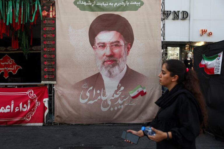 2026-08-13T160901Z_117769817_RC2PXMAS2RQ3_RTRMADP_3_IRAN-CRISIS-TRUMP-AIRPLANES.JPG