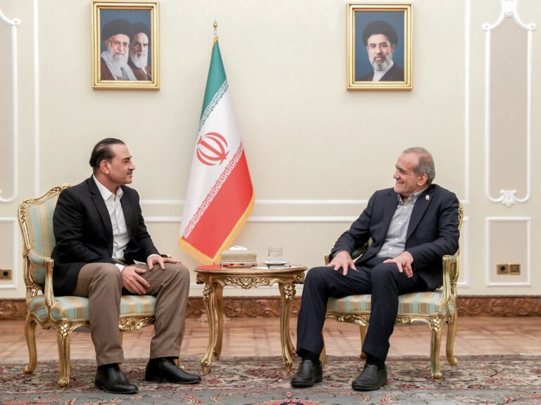 2026-08-24T185827Z_209424855_RC265NA1YWUC_RTRMADP_3_IRAN-CRISIS-PAKISTAN-1787642045.jpg