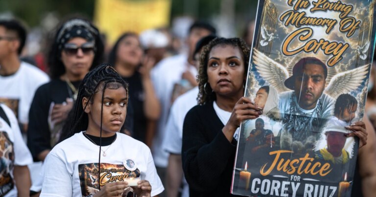 260724-cory-ruiz-protest-ew-228p-11ce5e.jpg