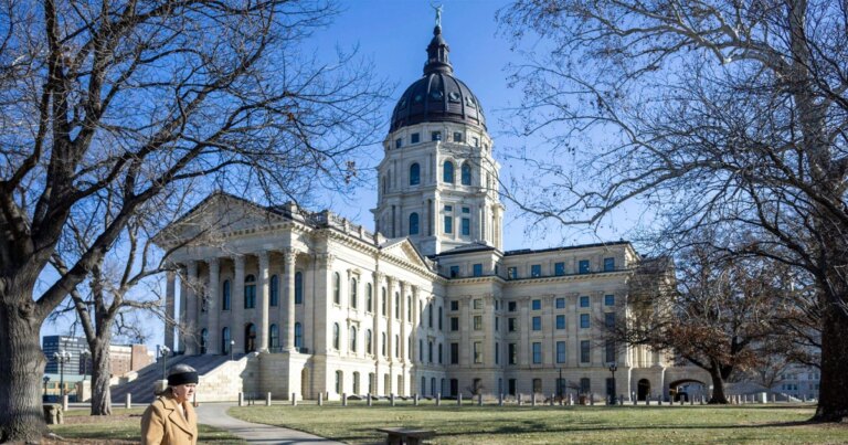 260730-kansas-state-capitol-vl-147p-767abb.jpg