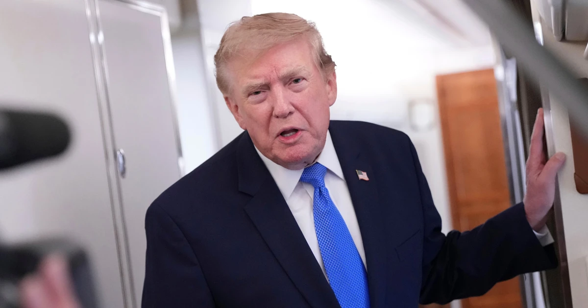 260803-trump-rs-59b259.jpg