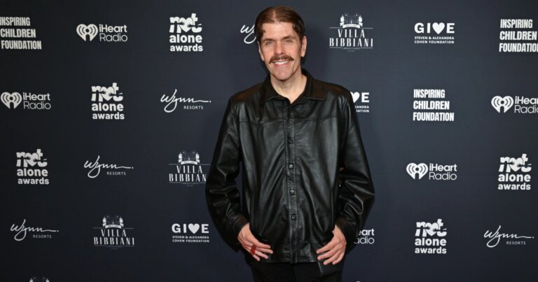 260804-Perez-Hilton-vsb-2303-7aab35.jpg