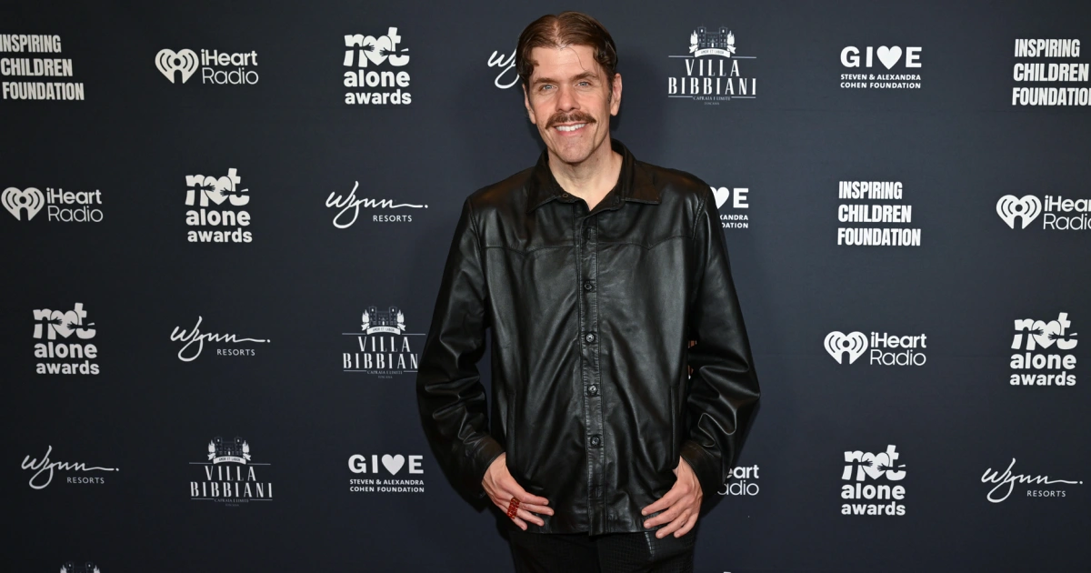 260804-Perez-Hilton-vsb-2303-7aab35.jpg