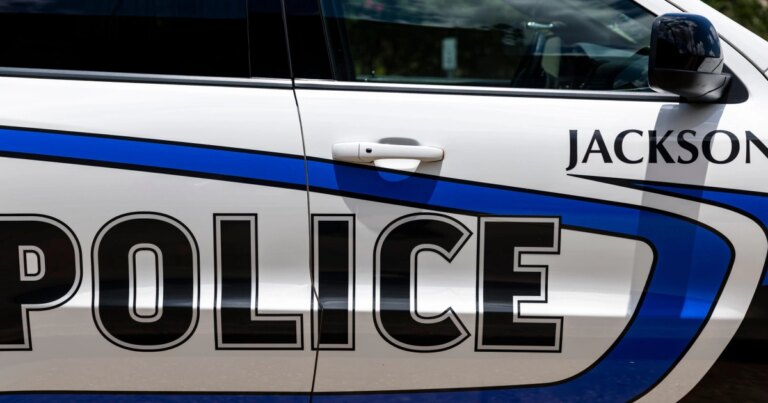 260810-jackson-police-department-car-vl-242p-9879bd.jpg