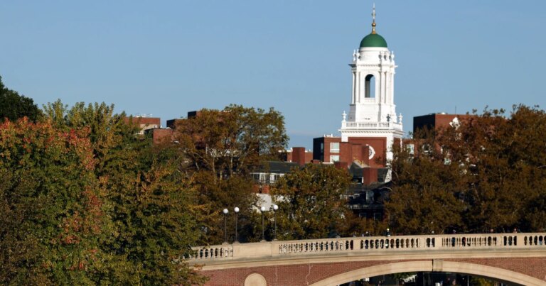260813-harvard-campus-ch-1309-9cd09a.jpg