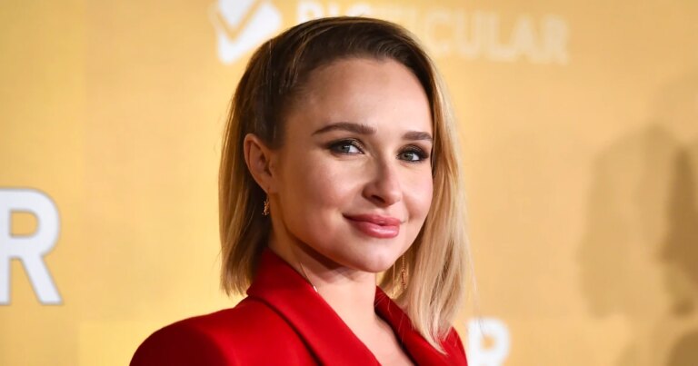 260816-Hayden-Panettiere-ew-1137p-8527ab.jpg