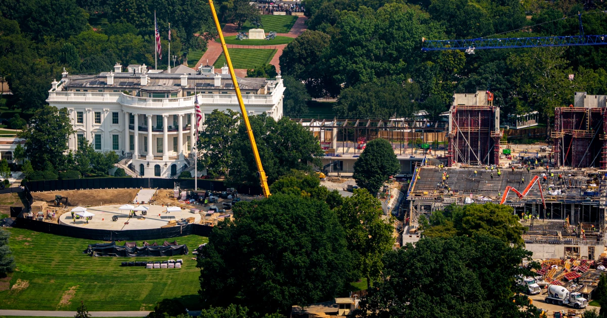 260817-scotus-wh-ballroom-construction-bf-1128-b1f4c1.jpg