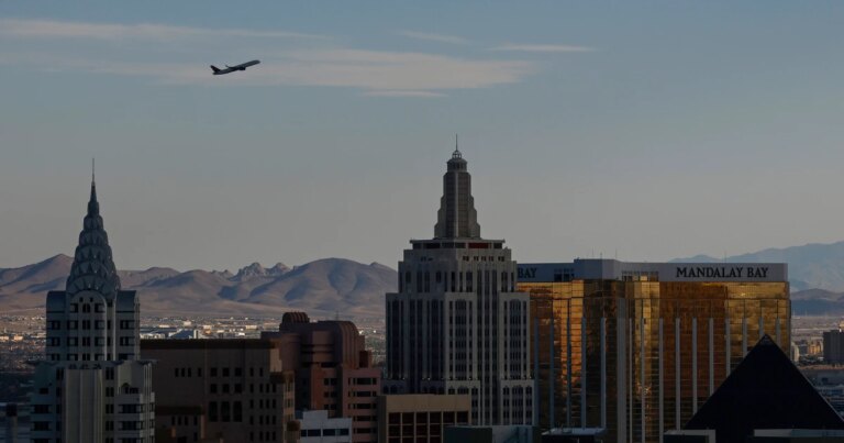 260821-vegas-airport-vsb-2040-f77747.jpg