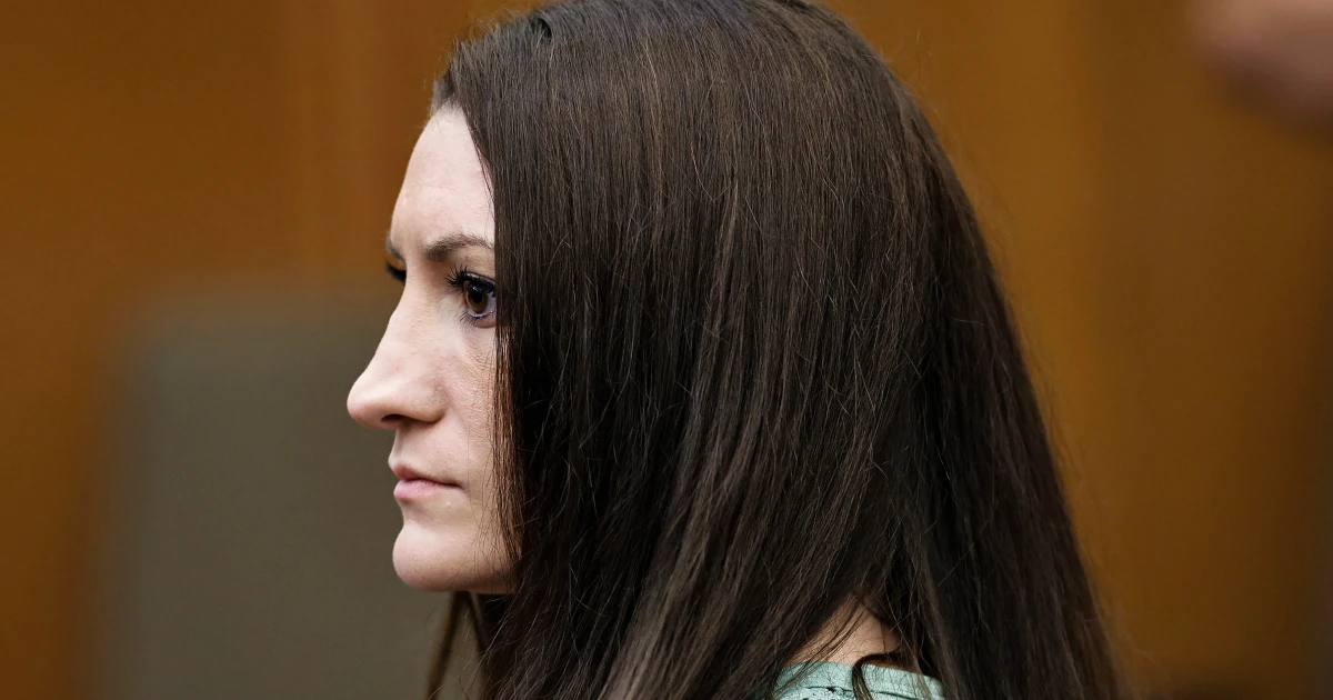 260828-lindsay-clancy-trial-bf-1128-5f3a6e.jpg