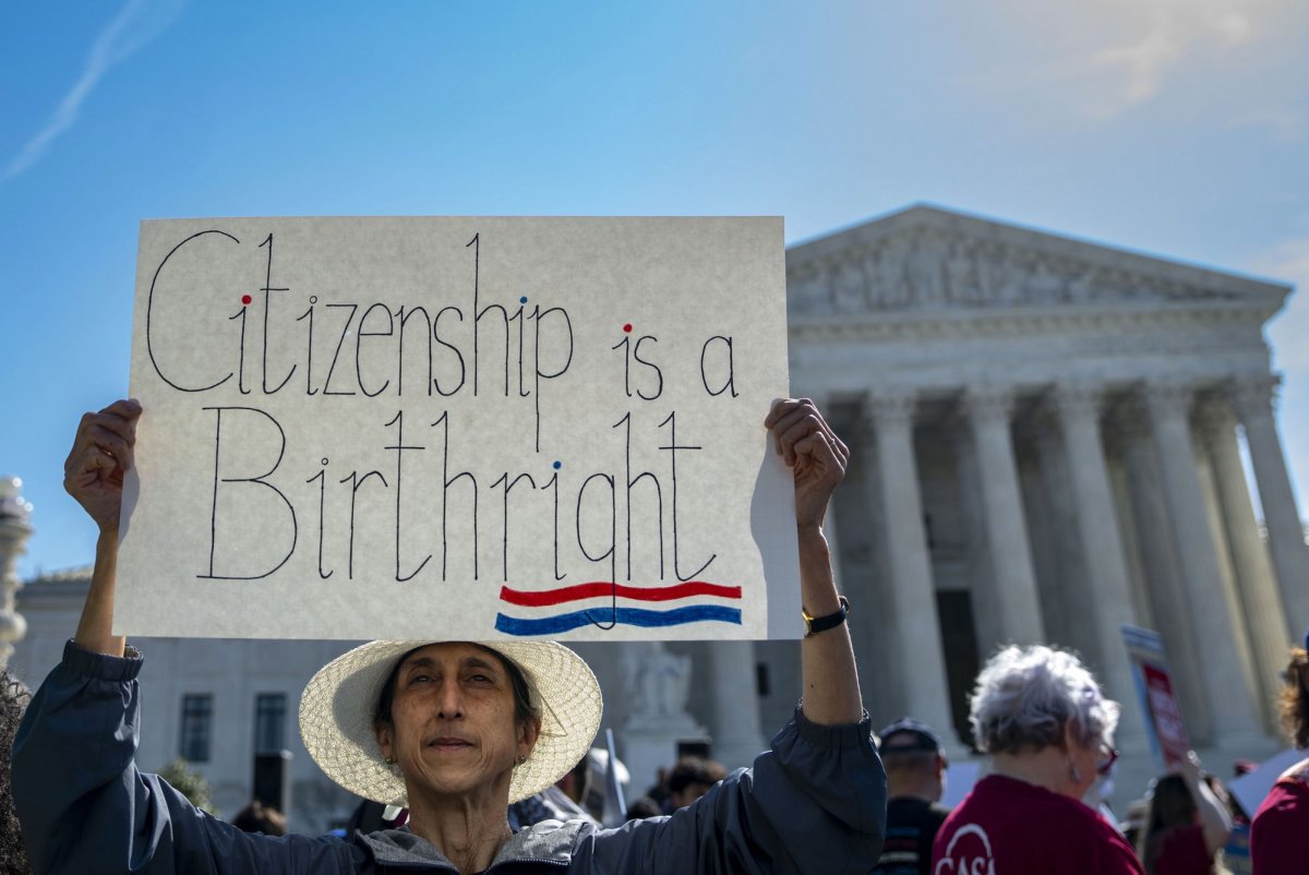 ACLU-challenges-Trumps-new-orders-on-birthright-citizenship.jpg