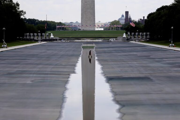 APTOPIX_Lincoln_Memorial_Reflecting_Pool_81669.jpg