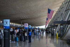 Board-approves-155-billion-budget-for-Trumps-Dulles-Airport-plans.jpg