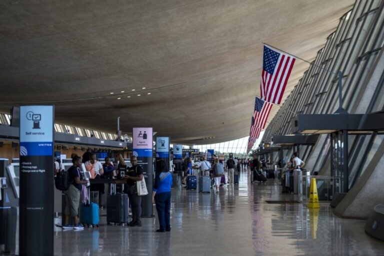 Board-approves-155-billion-budget-for-Trumps-Dulles-Airport-plans.jpg