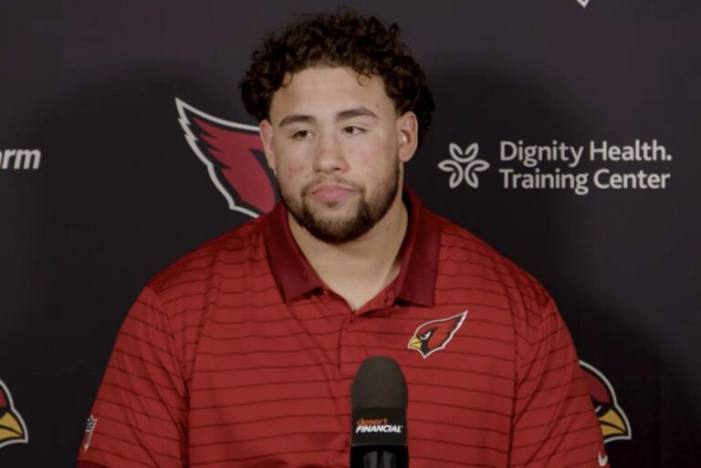 Cardinals-Chase-Bisontis-injures-knee-coach-offers-gloomy-prognosis.jpg