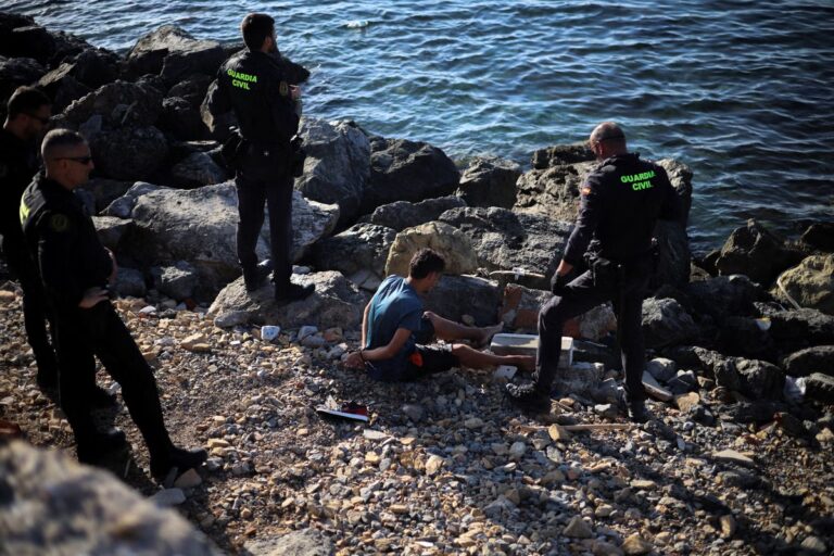 Ceuta-migrant.jpeg