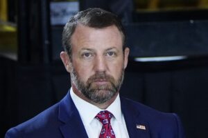 Coalition-sues-over-law-limiting-US-stays-by-international-students.jpg