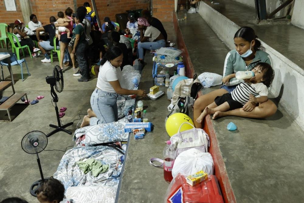 Colombia-declares-economic-emergency-after-deadly-earthquake.jpg