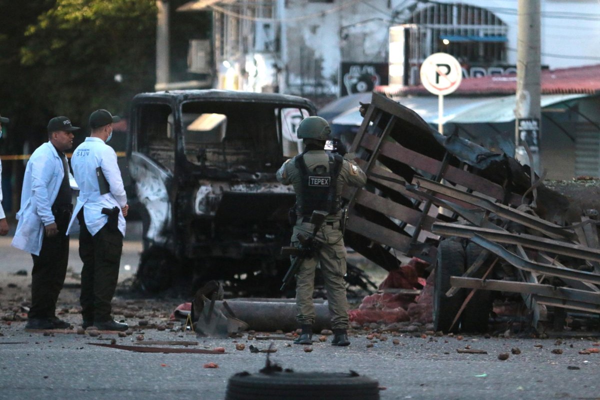 Colombia-terrorist-attack-injures-11-kills-police-dog.jpg