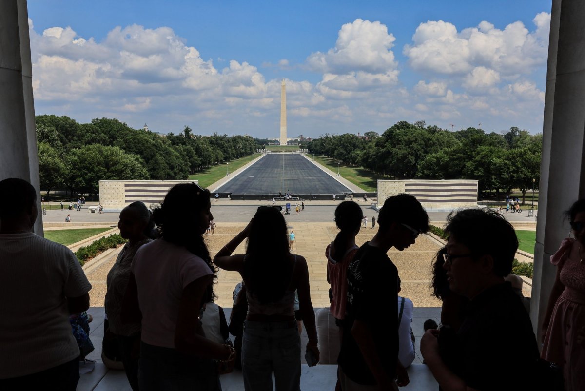 DC-prosecutors-move-to-drop-more-reflecting-pool-charges.jpg