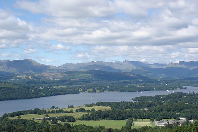 Englands-lakes-rivers-coastal-waters-contain-chemicals-other-pollutants.jpg