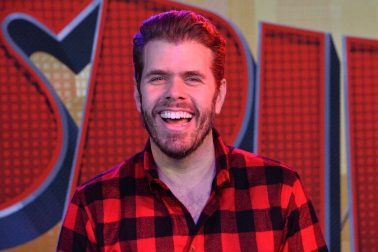 Family-Perez-Hilton-able-to-communicate-after-self-harm-incident.jpg