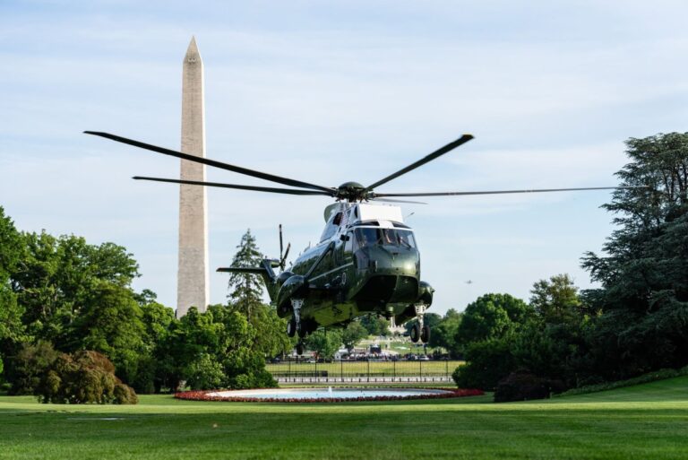 Federal-officials-probing-safety-incident-involving-Marine-One.jpg