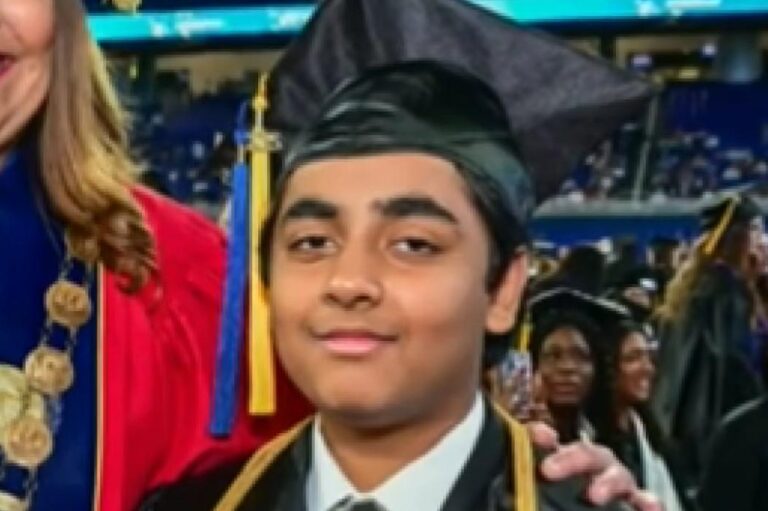 Florida-teen-becomes-worlds-youngest-college-professor-at-18.jpg
