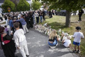 Girl-17-dead-2-teens-seriously-hurt-by-Sweden-school-sword-attack.jpg