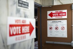 Hawaii-Democrat-Rep-Ed-Case-wins-primary.jpg