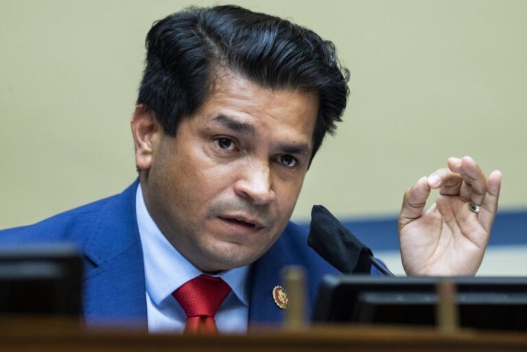 House-ethics-panel-probes-Jimmy-Gomez-over-sexual-misconduct-claim.jpg