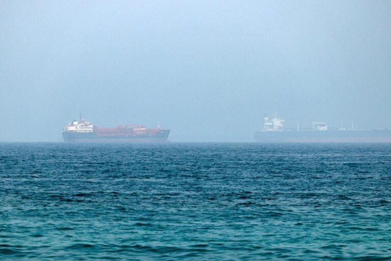 Iran-Oman-in-final-stages-on-Strait-of-Hormuz-deal.jpg