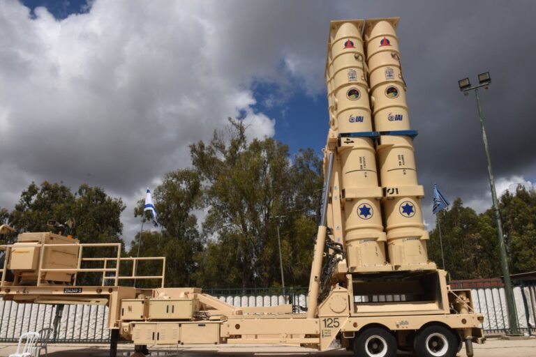 Israel-Greece-ink-35B-deal-for-multitiered-air-defense-shield.jpg