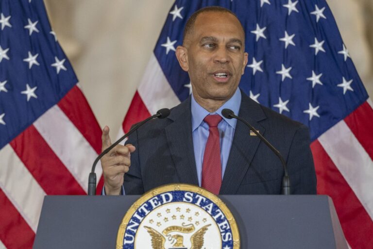 Jeffries-vows-to-hold-Trump-cartel-accountable-after-Kushner-meeting.jpg