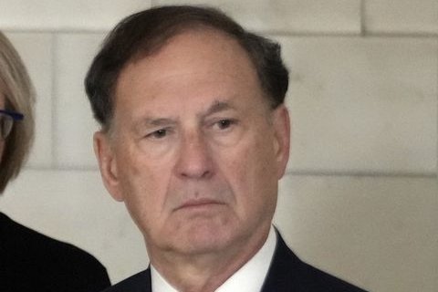 Justice-Alito-confirms-he-will-return-for-another-Supreme-Court-term.jpg