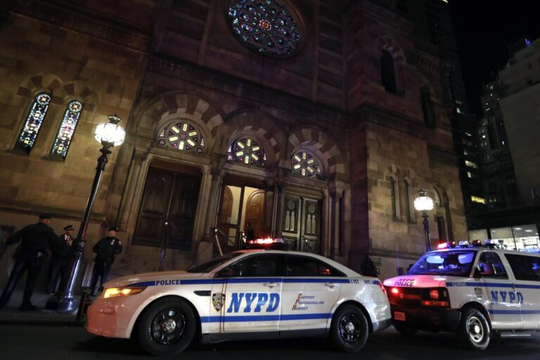 NYC-man-charged-with-hate-crime-in-synagogue-attack.jpg