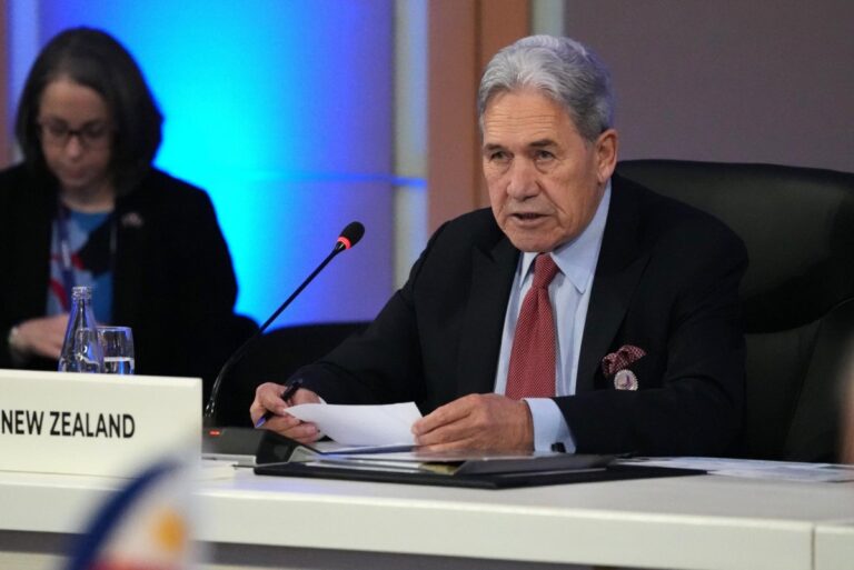New-Zealand-parliament-makes-English-third-official-language.jpg