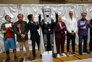 Nigel-Farage-to-return-to-Parliament-after-winning-byelection.jpg