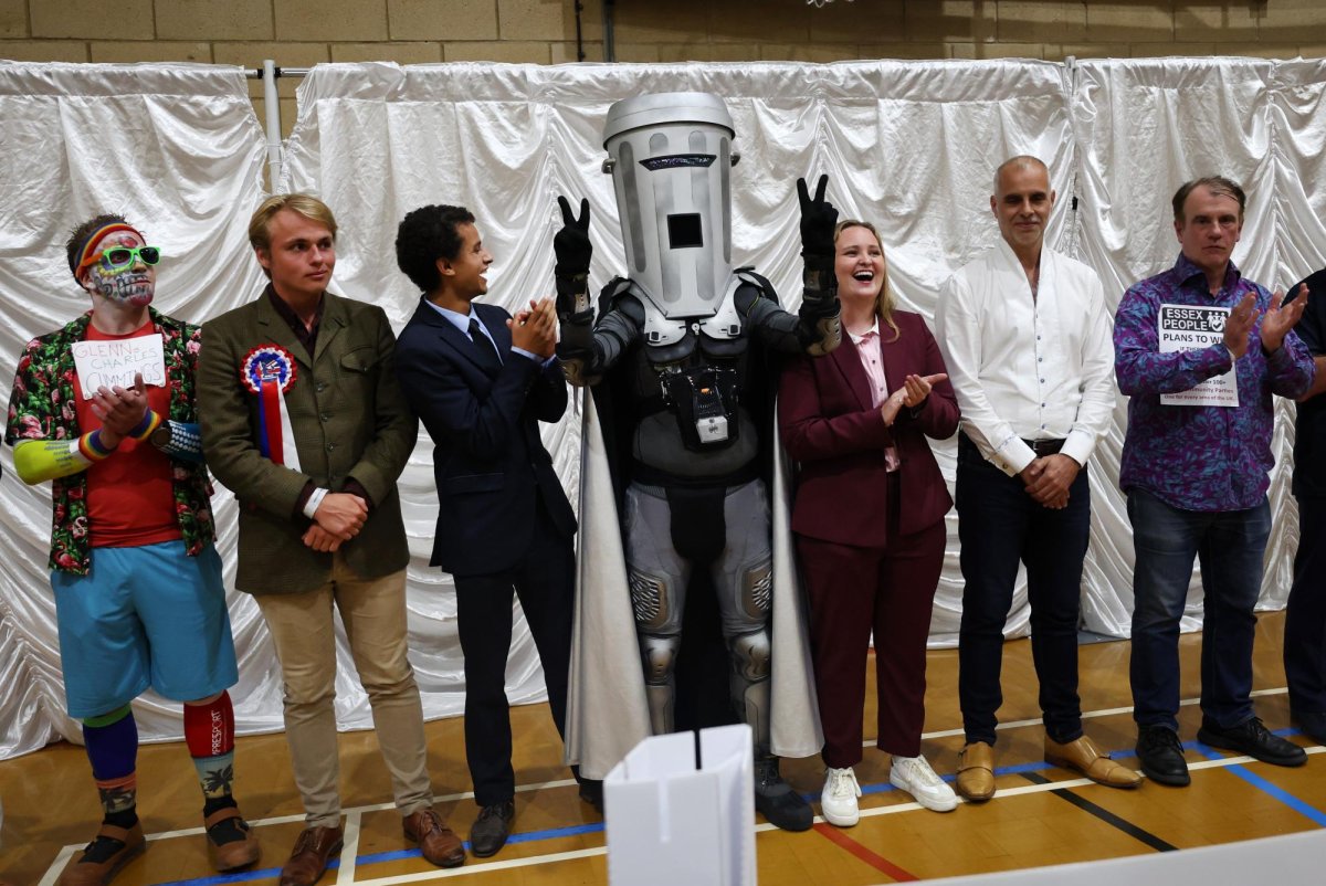 Nigel-Farage-to-return-to-Parliament-after-winning-byelection.jpg