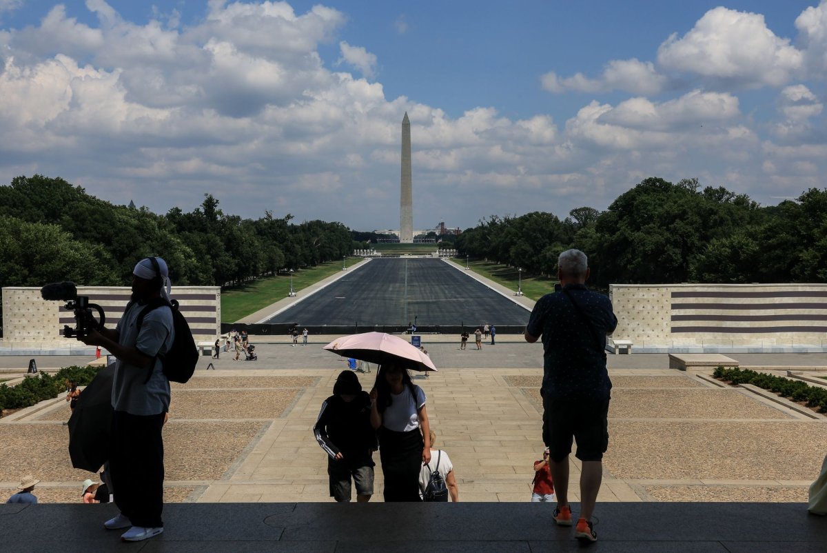 Prosecutors-admit-botched-installation-damaged-DC-reflecting-pool.jpg