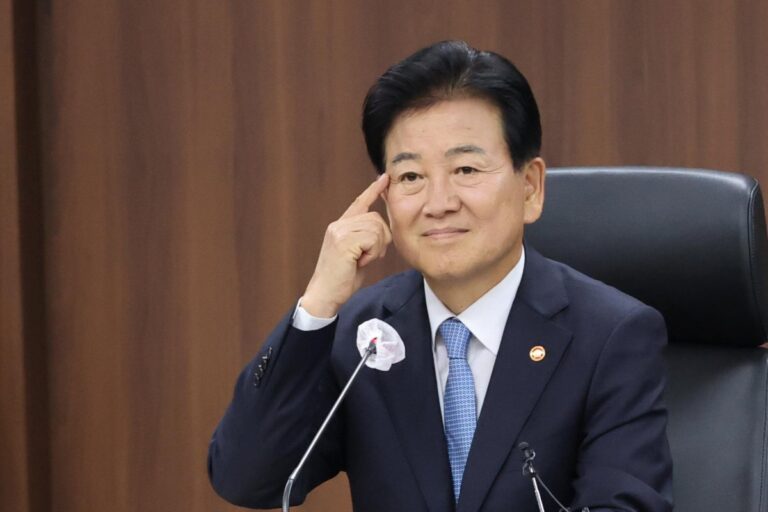 South-Korea-proposes-dropping-main-enemy-label-for-North-Korea.jpg