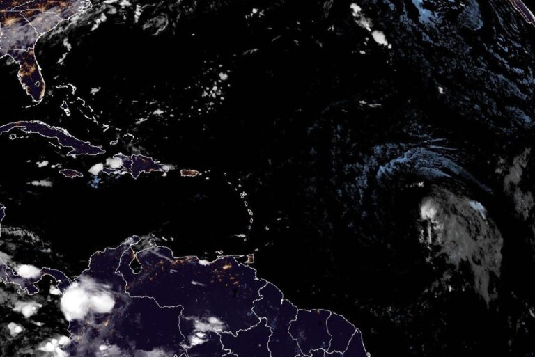 Tropical-storm-Dolly-moves-toward-eastern-Caribbean.jpg