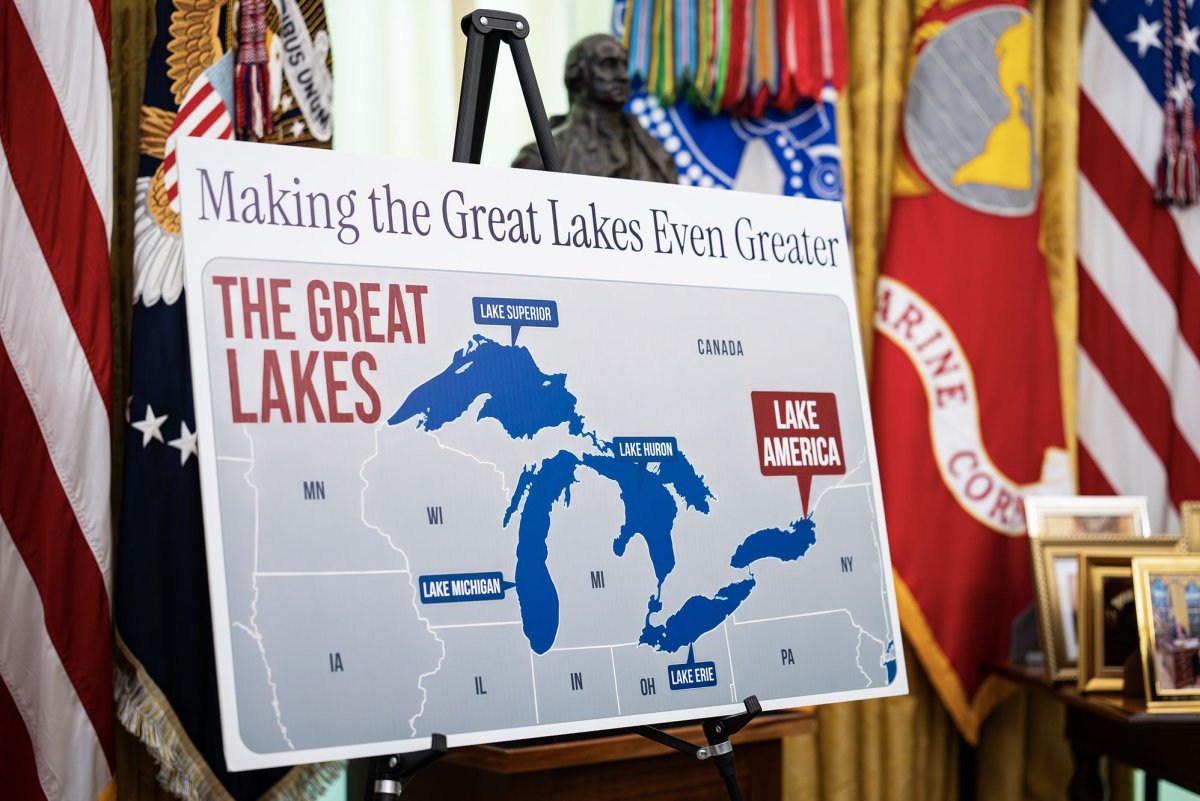 Trump-executive-order-changes-name-of-Lake-Ontario-to-Lake-America.jpg